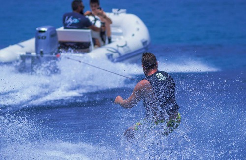 Alimos Boat Rental | Sun-Kissed Sailing Adventure in Islas Sarónicas