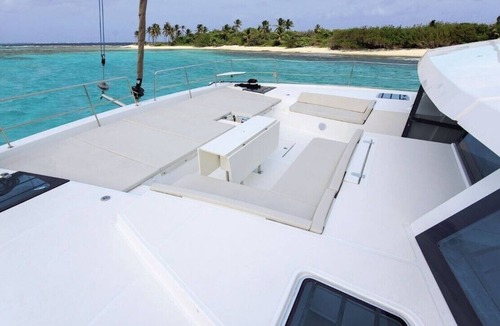 Alimos Boat Rental | Sun-Kissed Sailing Adventure in Islas Sarónicas