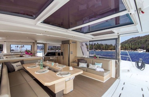 Alimos Boat Rental | Sun-Kissed Sailing Adventure in Islas Sarónicas