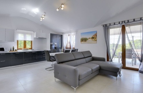 Lindar House | Sunny villa with private pool, sun loungers, outdoor shower
