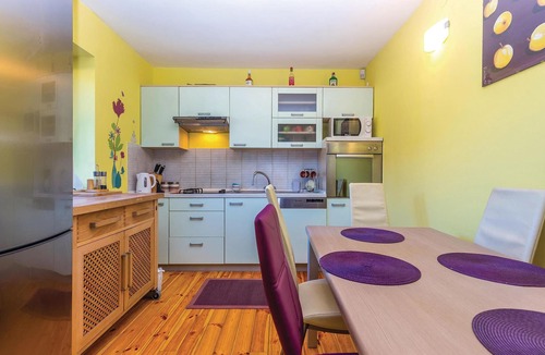 Fuzine House | Surrounded by nature, this friendly wooden house welcomes you in Belo Selo.