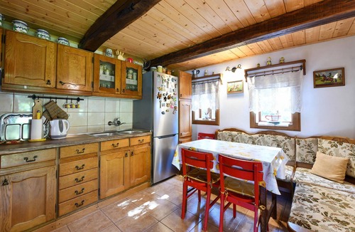 Gornja Stubica House | Tasteful property with many amenities and beautiful panoramic views of the countryside.