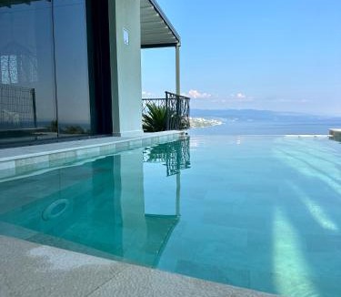 Volosko Apartment | The Flat Opatija - Penthouse with pool, barbecue & more