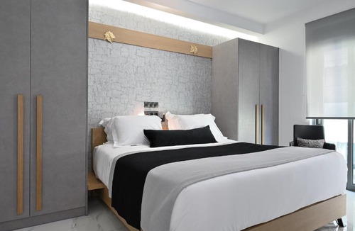 Palaio Faliro Apartment | The Lop Athens Holidays Luxury Suites