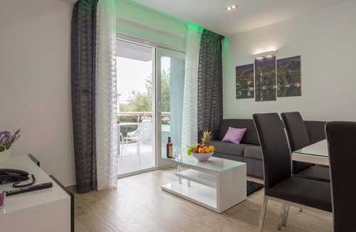 Duce Apartment | The Seasons Residence - Vis