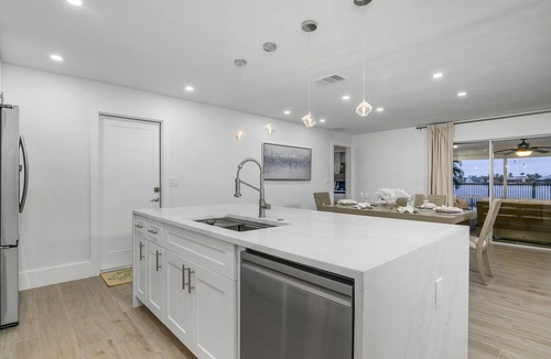 Eight Lakes House | The Waterfront Fishing Retreat – Luxury Water Views Private Dock