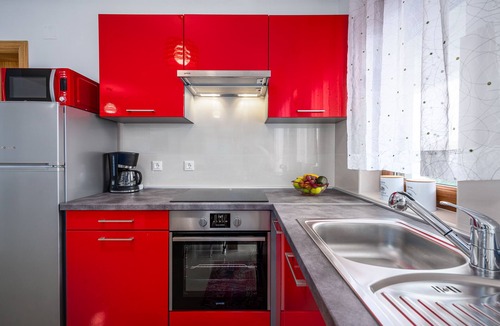 Marcana Apartment | The Willow Garden Apartment House Summer Breeze Apartment