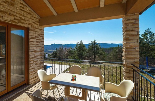 Novaki Pazinski House | This beautiful villa is ideal for those looking for complete privacy during their vacation.