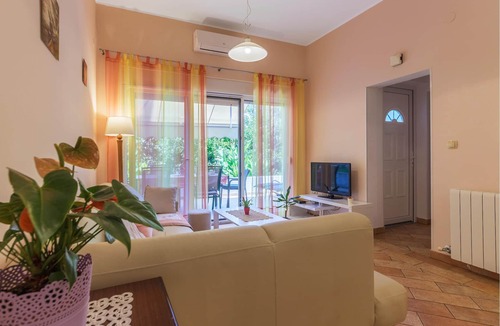 Vinkuran Apartment | This charming vacation apartment is located on the first floor of a family house.