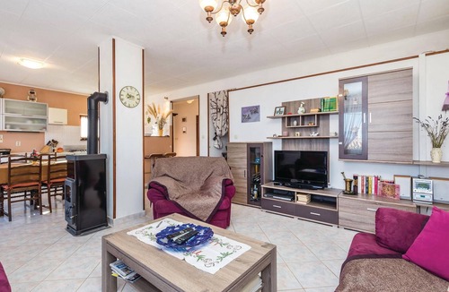 Tulisevica House | This nice vacation home is located in the hinterland of Lovran.
