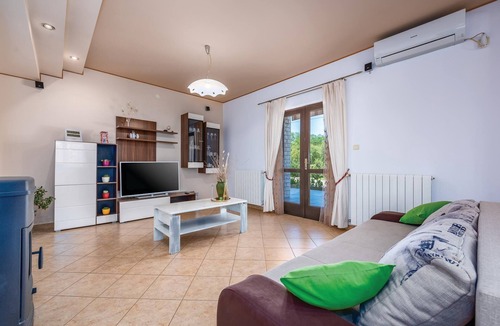 Boljevici House | This vacation home with pool has a spacious outdoor area and konoba (social room).