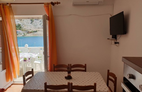 Metajna Apartment | Three bedroom apartment with terrace and sea view Metajna, Pag (A-6498-a)