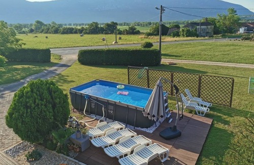 Polje Cepic Apartment | Three bedroom apartment with a swimming pool Čepić, Central Istria - Središnja Istra (A-11636-a)