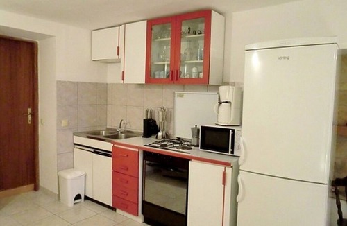 Banjol Apartment | Three bedroom apartment with terrace and sea view Banjol, Rab (A-16647-a)