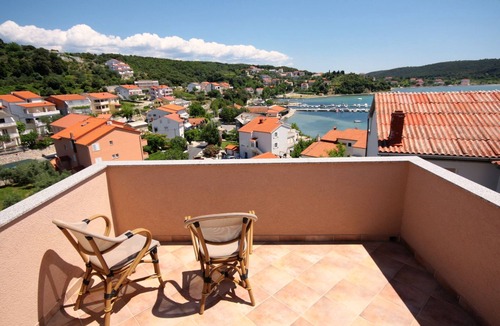 Kampor Apartment | Three bedroom apartment with terrace and sea view Kampor, Rab (A-5034-a)