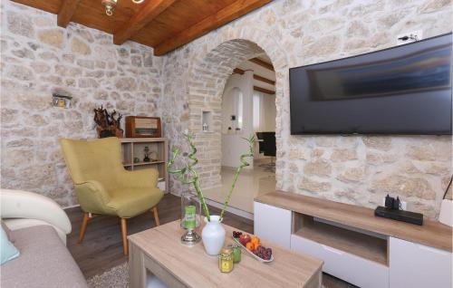 Gata House | Three-Bedroom Holiday Home In Gata