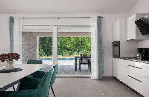 Santalezi Villa | Three Bedroom Villa with Swimming Pool