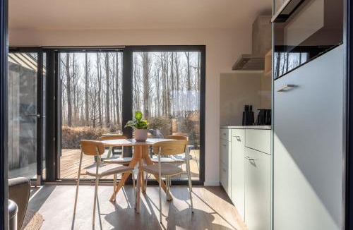 Vleteren House | Tiny House by the water in Oud Ade - Tuin van Keet - 24