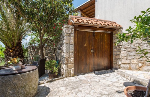 Viskovici House | Tonina house by Interhome