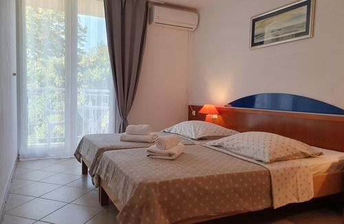 Omis Hotel | Tourist Settlement Brzet