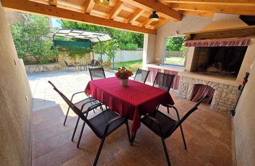 Rakalj House | Traditional holiday house in peaceful location, village Rakalj