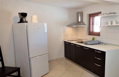 Starigrad Apartment | Tranquil Couple Retreat in Starigrad