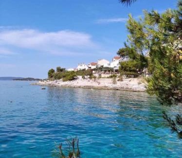 Okrug Gornji Apartment | Trogir Čiovo nice studio apartment near the sea in Okrug