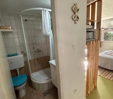Okrug Gornji Apartment | Trogir Čiovo nice studio apartment near the sea in Okrug