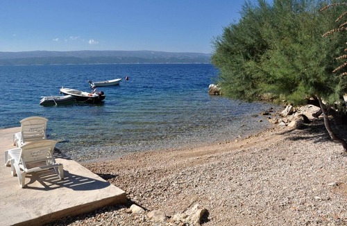 Celina Apartment | Two bedroom apartment with a swimming pool by the beach Zavode, Omiš (A-1021-b)