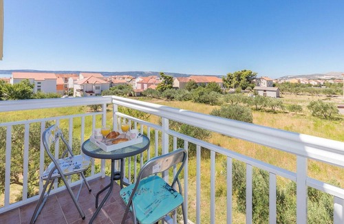 Kastel Novi Apartment | Two Bedroom Apartment with Balcony