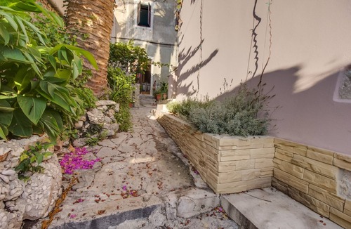 Cove Murtar Apartment | Two bedroom apartment with terrace Mali Lošinj, Lošinj (A-11880-a)