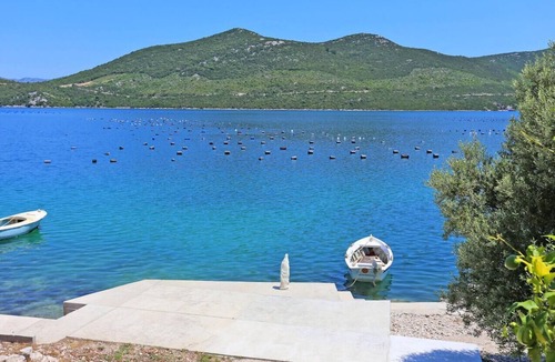 Putnikovic Apartment | Two bedroom apartment near beach Žuronja, Pelješac (A-13202-a)