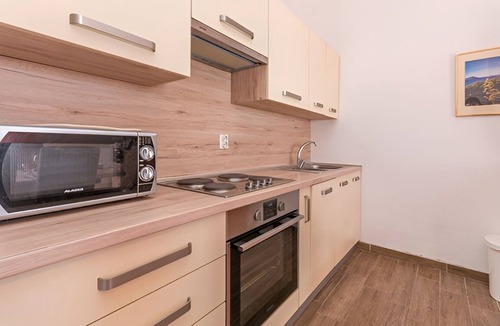 Drage Apartment | Two bedroom apartment near beach Drage, Biograd (A-22187-a)