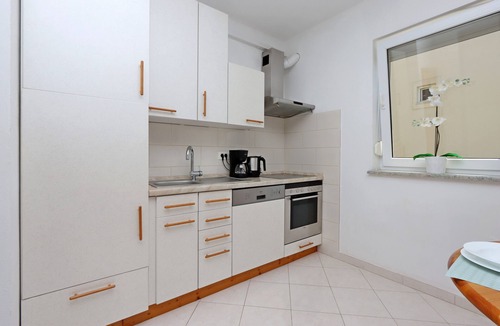 Kostrena Apartment | Two bedroom apartment with terrace and sea view Kostrena, Rijeka (A-23422-a)