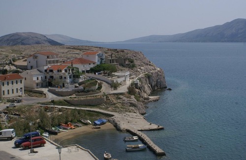 Zubovici Apartment | Two bedroom apartment near beach Zubovići, Pag (A-4065-b)