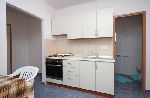 Kustici Apartment | Two bedroom apartment near beach Kustići (Pag) (A-4129-d)