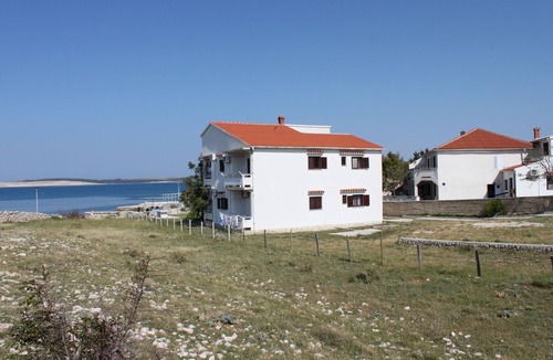 Kustici Apartment | Two bedroom apartment near beach Kustići, Pag (A-6353-a)