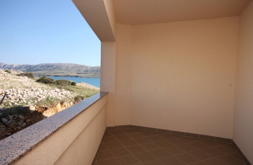 Kustici Apartment | Two bedroom apartment near beach Kustići, Pag (A-6376-e)
