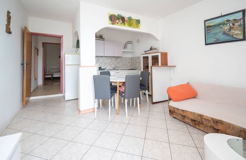 Vidalici Apartment | Two bedroom apartment near beach Vidalići (Pag) (A-6519-f)