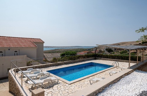Zubovici Apartment | Two bedroom apartment with a swimming pool Zubovići, Pag (A-9365-b)