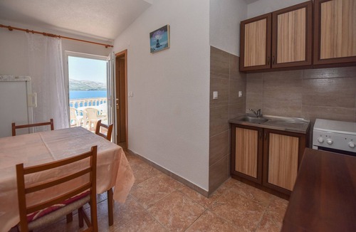 Metajna Apartment | Two bedroom apartment near beach Metajna, Pag (A-6522-b)