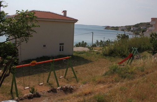 Metajna Apartment | Two bedroom apartment near beach Metajna, Pag (A-6522-b)