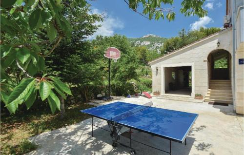 Ostrvica Apartment | Two-Bedroom Apartment In Ostrvica