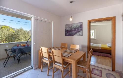 Klek Apartment | Two-Bedroom Apartment In Ploce