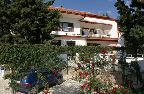 Novalja Apartment | Two bedroom apartment near beach Novalja, Pag (A-4114-b)