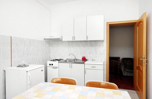 Metajna Apartment | Two bedroom apartment near beach Metajna, Pag (A-6289-c)
