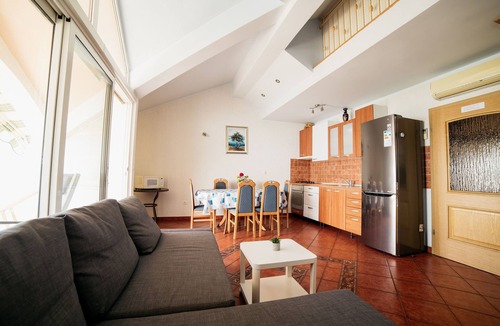 Selce Apartment | Two bedroom apartment near beach Selce (Crikvenica) (A-2364-a)