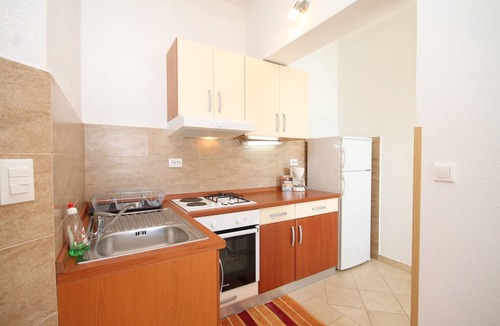 Slano Apartment | Two bedroom apartment near beach Slano, Dubrovnik (A-8741-a)