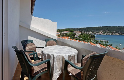 Supetarska Draga Apartment | Two bedroom apartment near beach Supetarska Draga - Gonar, Rab (A-18650-a)