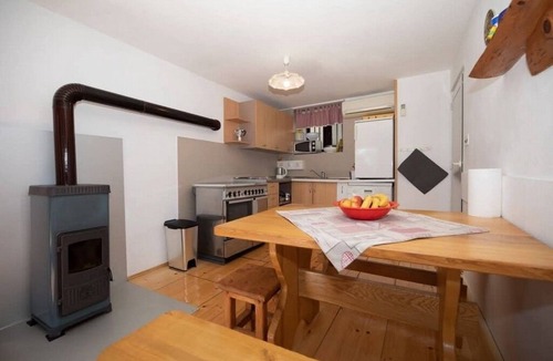 Lic Apartment | Two bedroom apartment with a swimming pool Lič, Gorski kotar (A-23685-a)